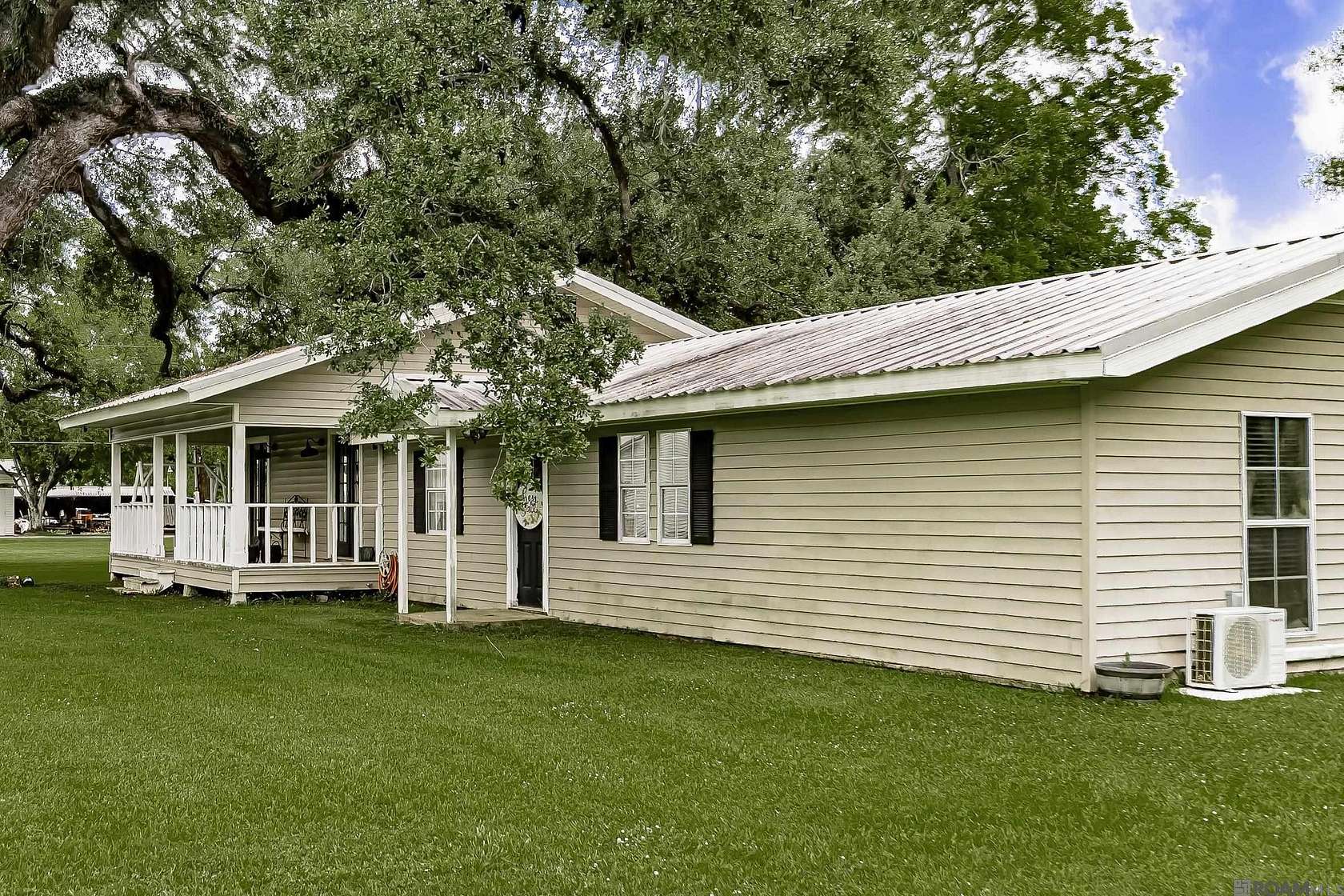 1.83 Acres of Residential Land with Home for Sale in Geismar, Louisiana