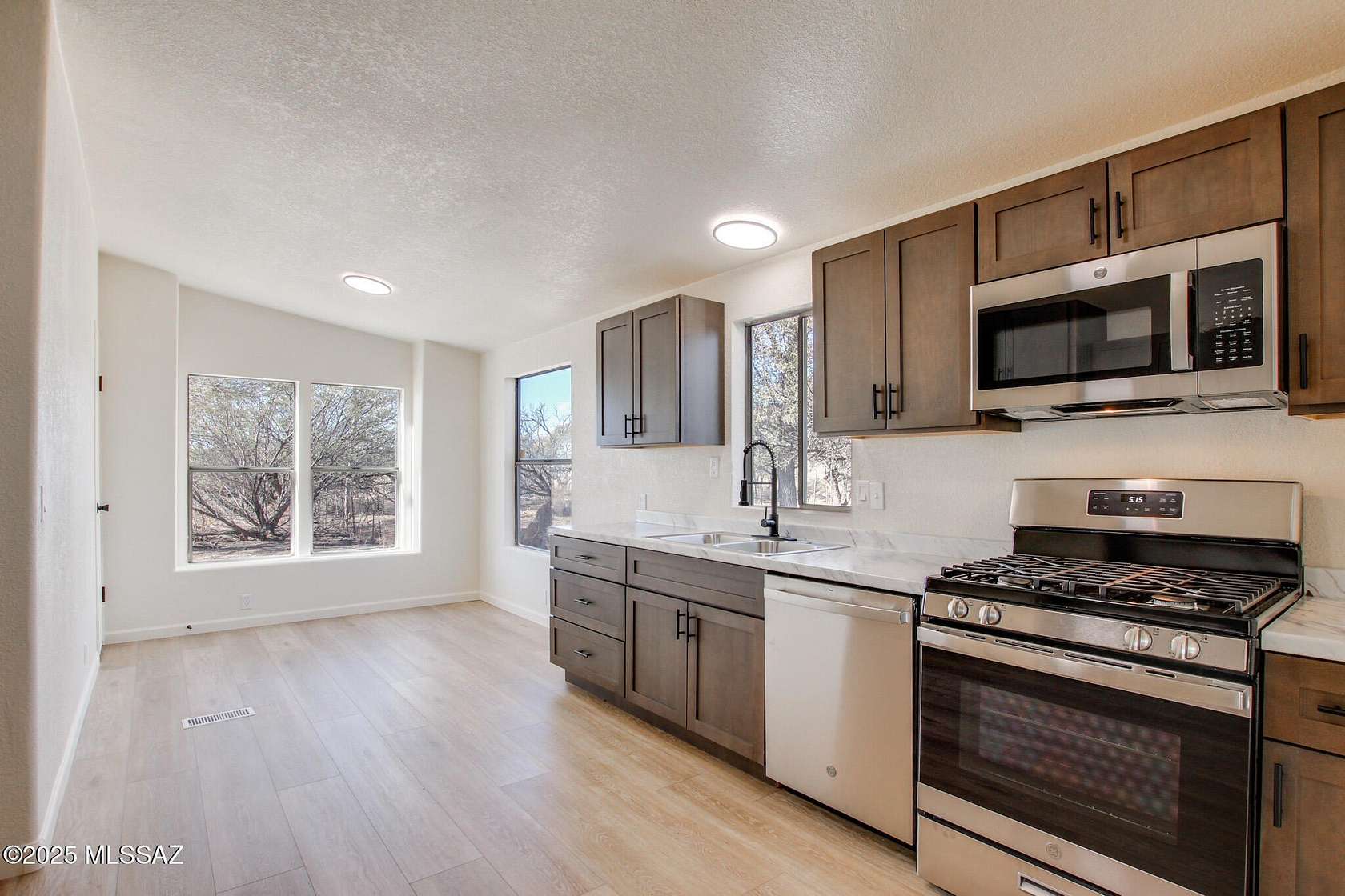 4.73 Acres of Residential Land with Home for Sale in Hereford, Arizona