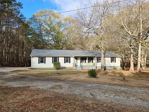 4.46 Acres of Residential Land with Home for Sale in Fairburn, Georgia