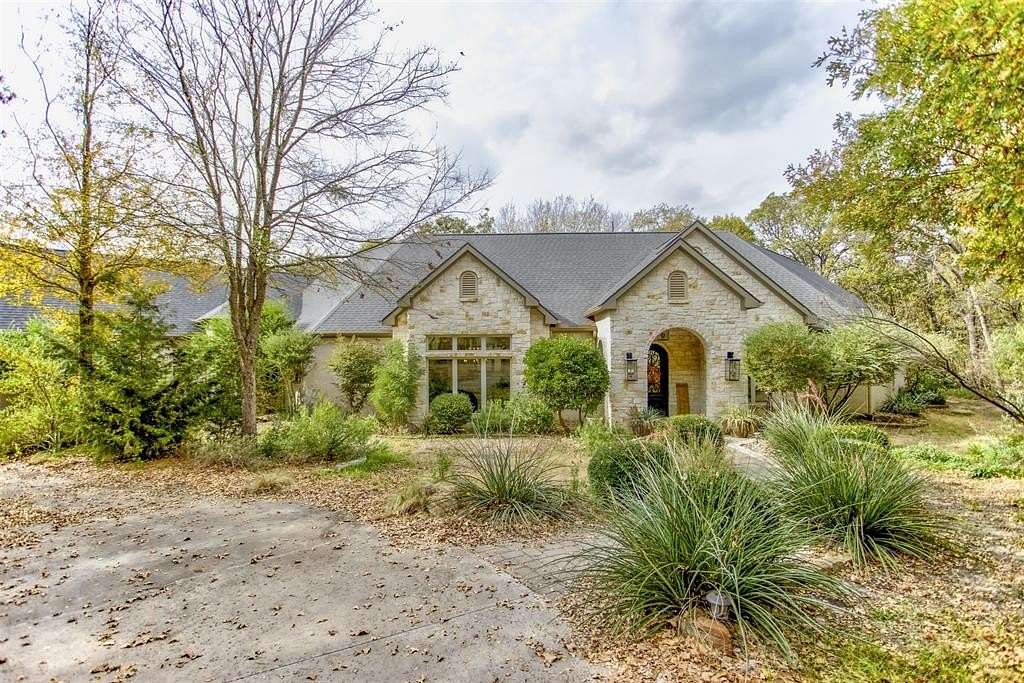 2.72 Acres of Residential Land with Home for Sale in Weatherford, Texas