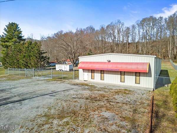 1.75 Acres of Improved Mixed-Use Land for Sale in Elizabethton, Tennessee