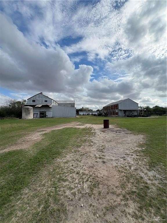 3.22 Acres of Commercial Land for Sale in Monte Alto, Texas