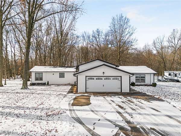 1.8 Acres of Residential Land with Home for Sale in Sebring, Ohio