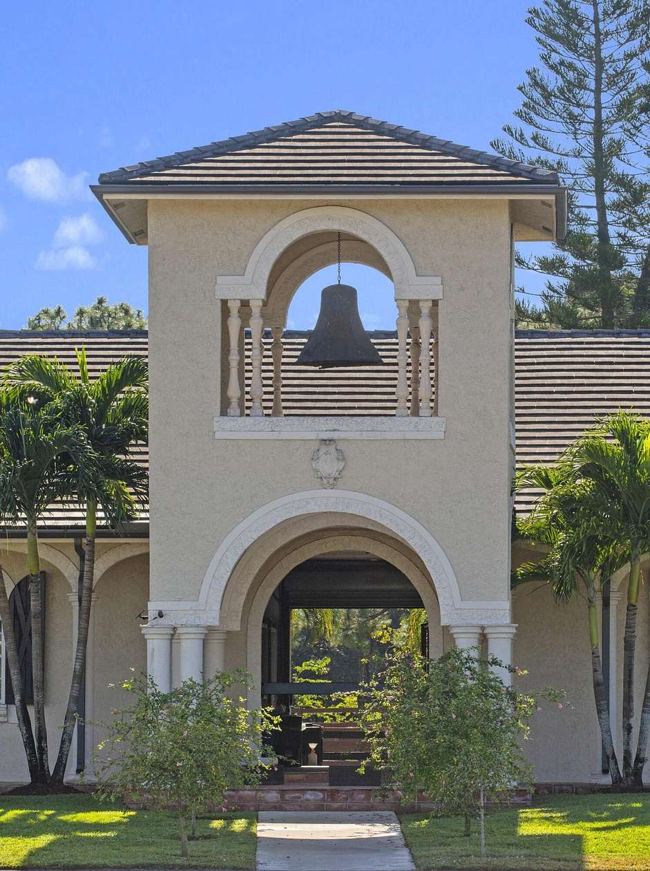 4.36 Acres of Residential Land with Home for Sale in Wellington, Florida