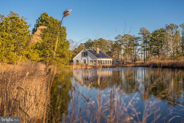 10.5 Acres of Recreational Land with Home for Sale in Cambridge, Maryland