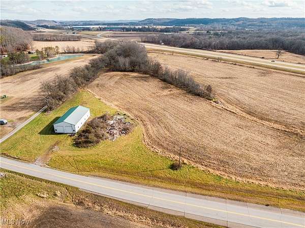 7.5 Acres of Land for Auction in Frazeysburg, Ohio