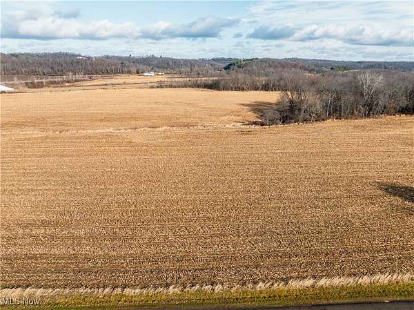 13 Acres of Land for Auction in Frazeysburg, Ohio