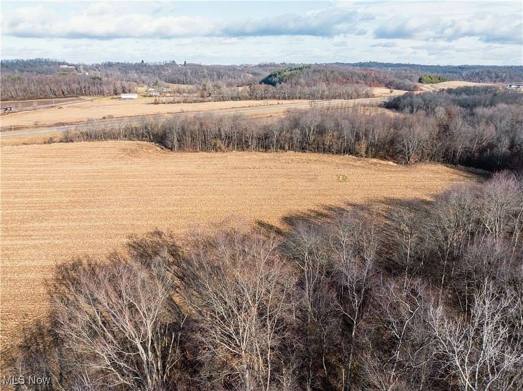 21.5 Acres of Land for Auction in Frazeysburg, Ohio