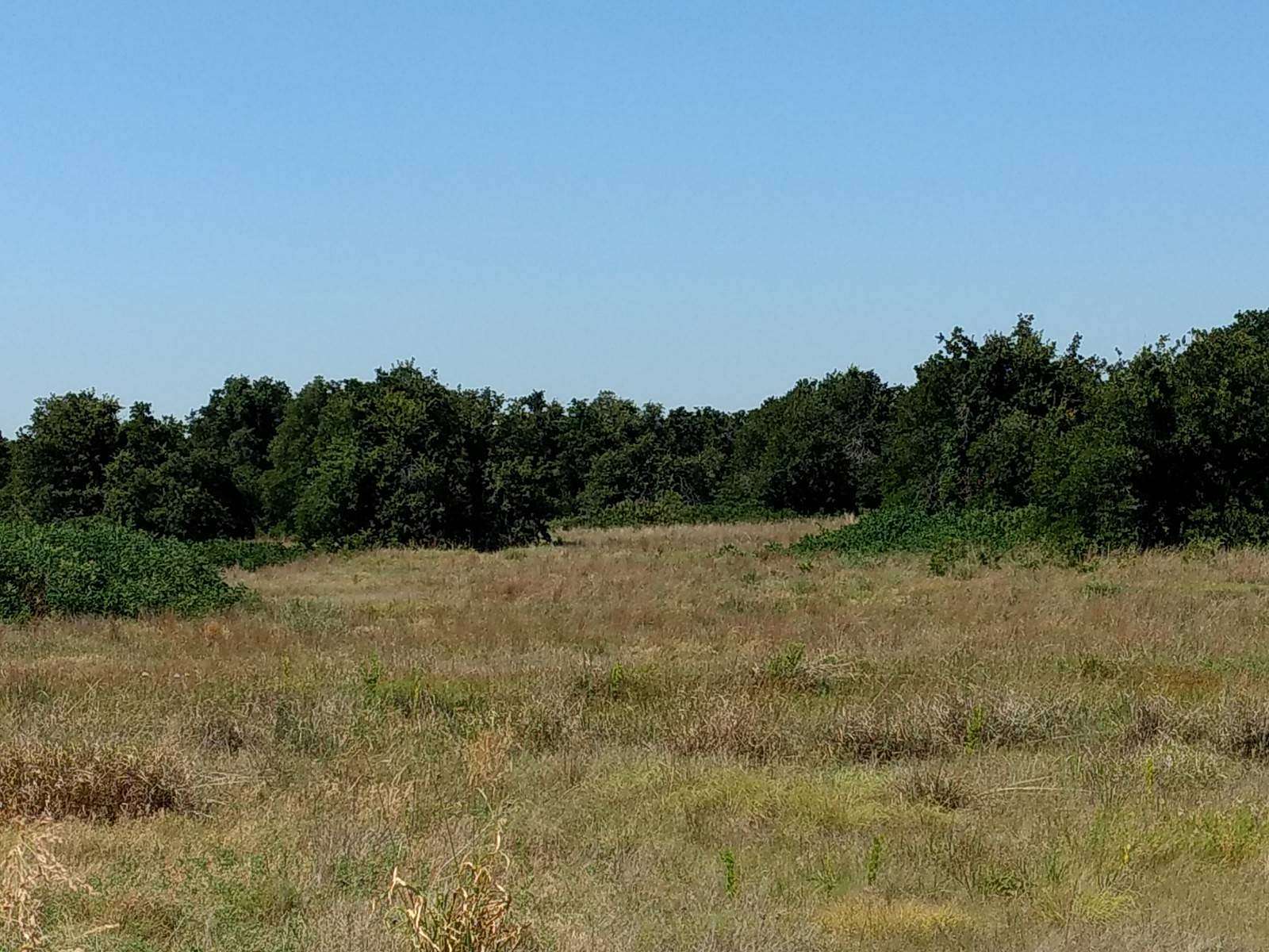 10.9 Acres of Land for Sale in Guthrie, Oklahoma