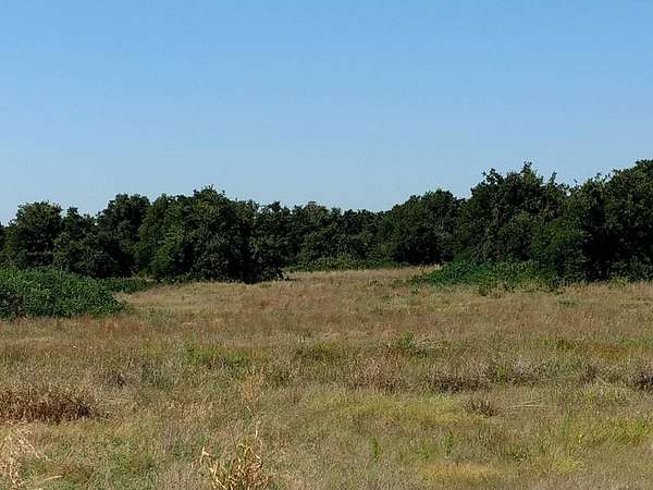 10.9 Acres of Land for Sale in Guthrie, Oklahoma