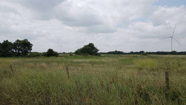 82 Acres of Agricultural & Residential Land for Sale in Crescent, Oklahoma