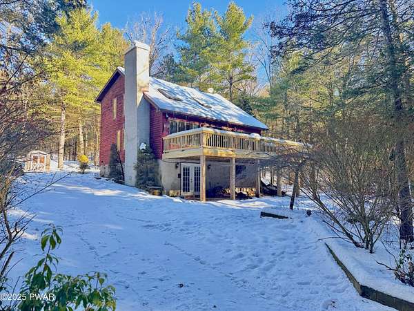 2.27 Acres of Residential Land with Home for Sale in Hawley, Pennsylvania