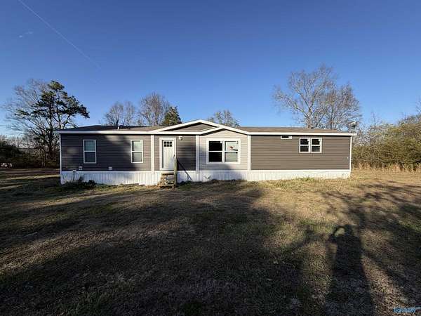 15.8 Acres of Land with Home for Sale in Boaz, Alabama