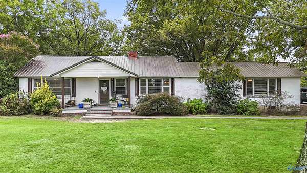 5.7 Acres of Residential Land with Home for Sale in Joppa, Alabama