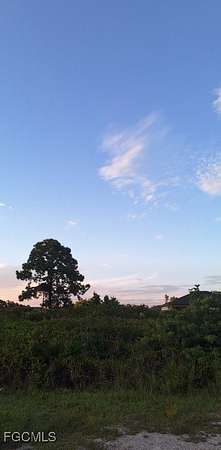 0.25 Acres of Residential Land for Sale in Lehigh Acres, Florida