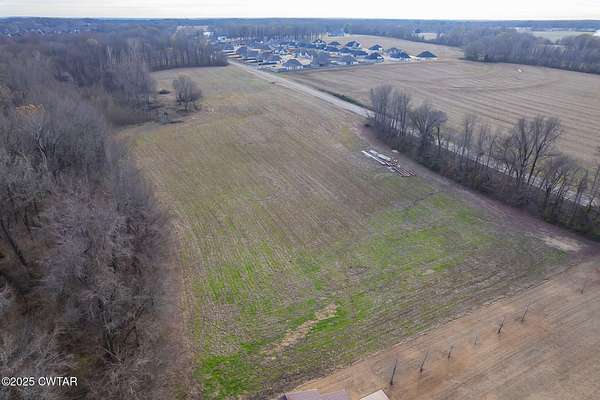10 Acres of Residential Land for Sale in Jackson, Tennessee