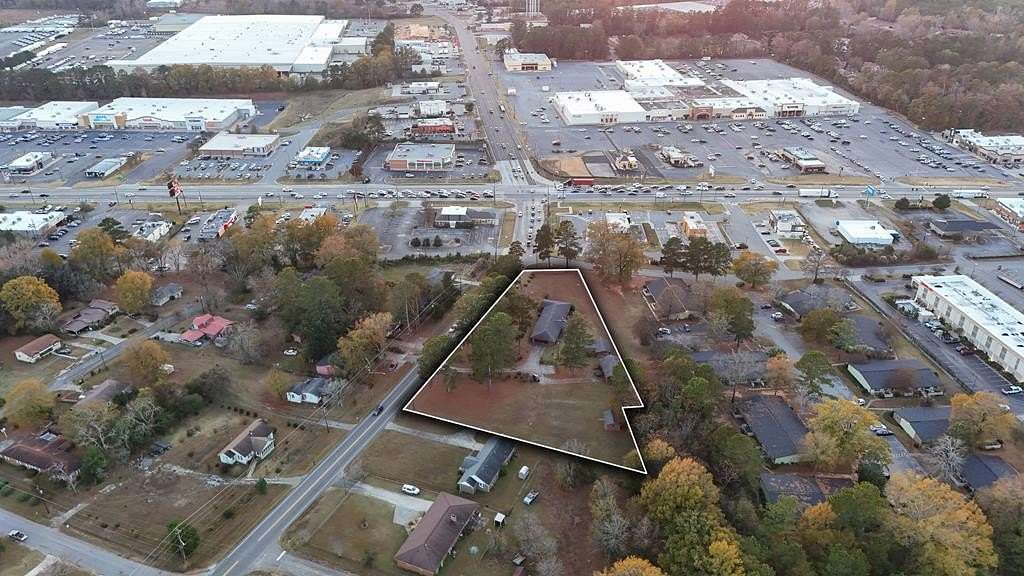 1.76 Acres of Land with Home for Sale in Milledgeville, Georgia