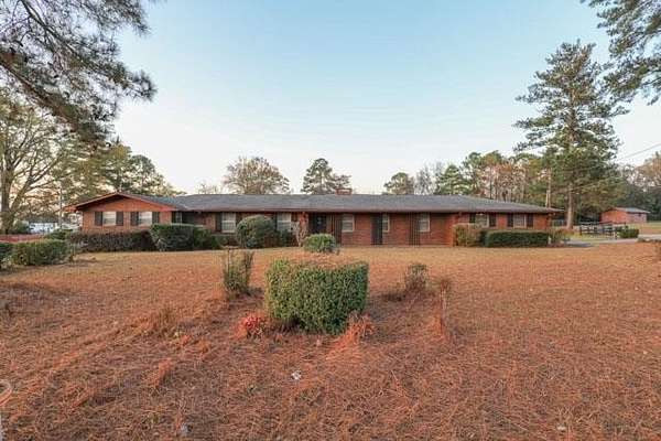 1.76 Acres of Residential Land with Home for Sale in Milledgeville, Georgia