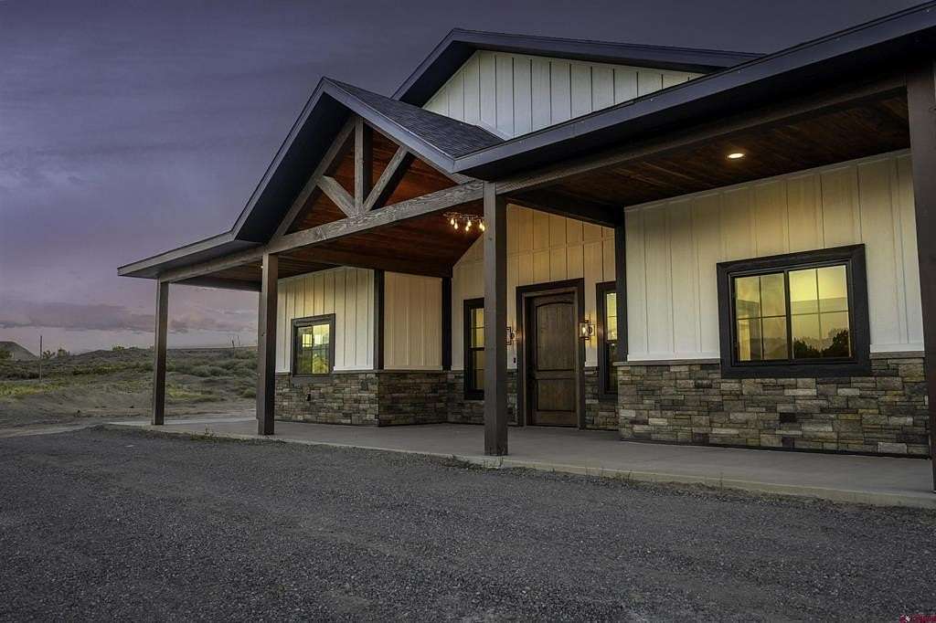 8.65 Acres of Land with Home for Sale in Montrose, Colorado