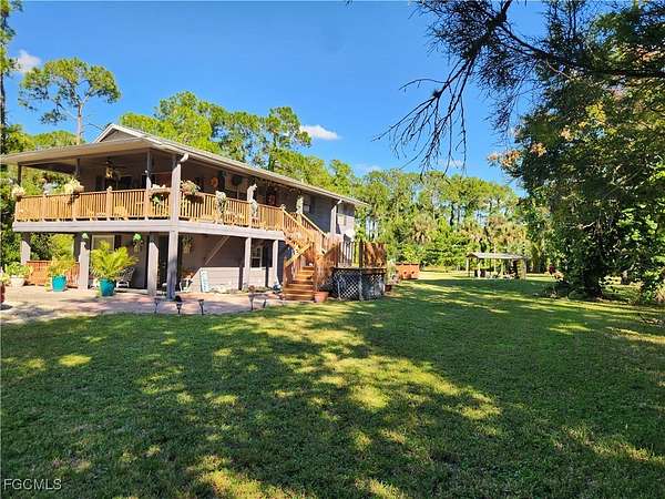 2.53 Acres of Residential Land with Home for Sale in Naples, Florida