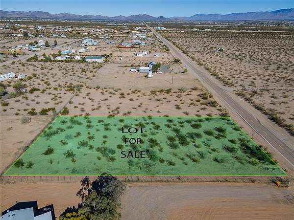 1.1 Acres of Land for Sale in Golden Valley, Arizona