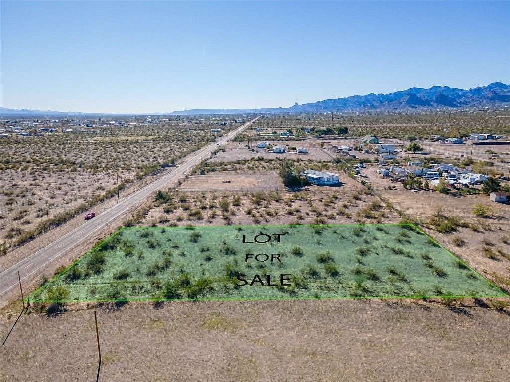1.1 Acres of Land for Sale in Golden Valley, Arizona