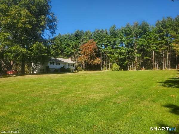 19.6 Acres of Improved Mixed-Use Land for Sale in New Hartford, Connecticut