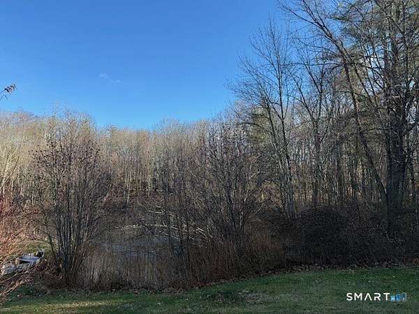 1.5 Acres of Residential Land for Sale in Woodstock, Connecticut