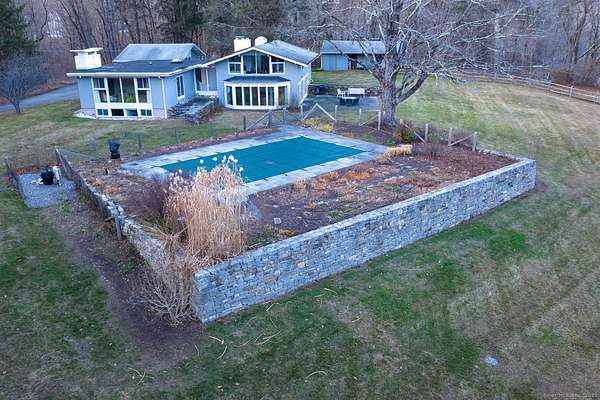 8.87 Acres of Residential Land with Home for Sale in Litchfield, Connecticut