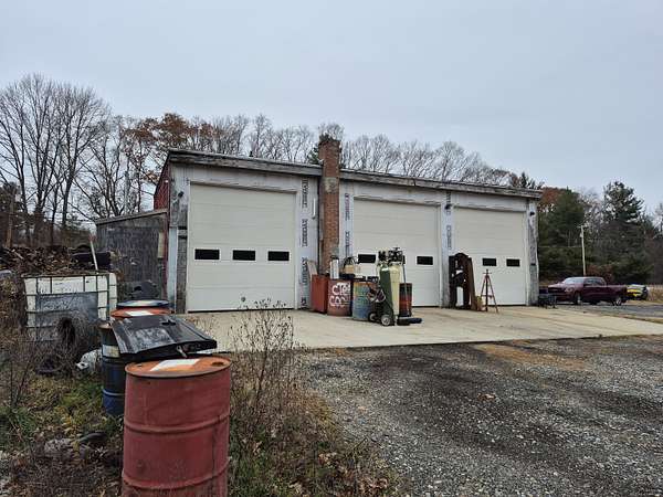 4.1 Acres of Improved Commercial Land for Sale in Hampton, Connecticut