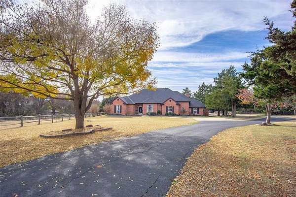 5.42 Acres of Land with Home for Sale in Edmond, Oklahoma