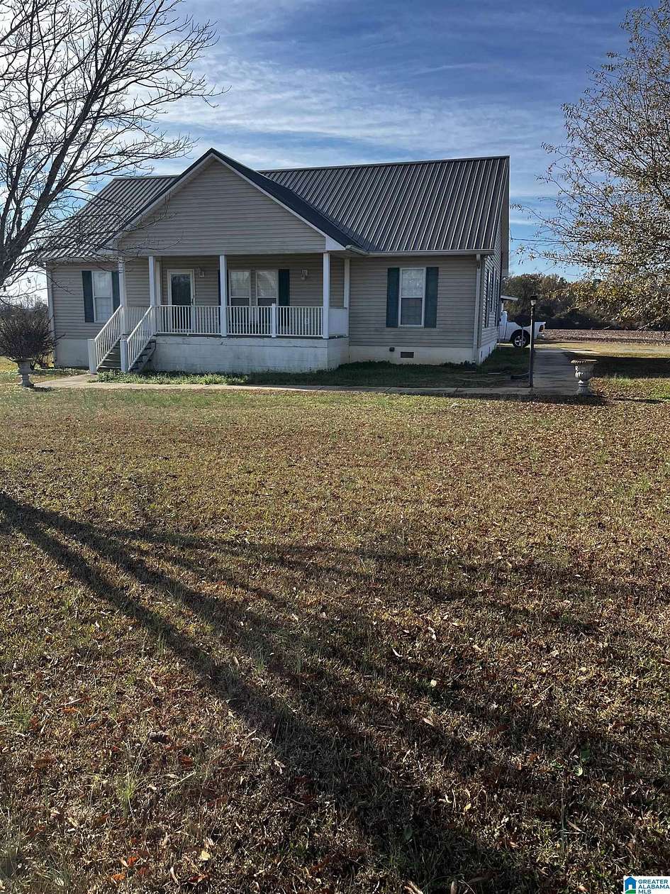 1.55 Acres of Residential Land with Home for Sale in Harpersville, Alabama