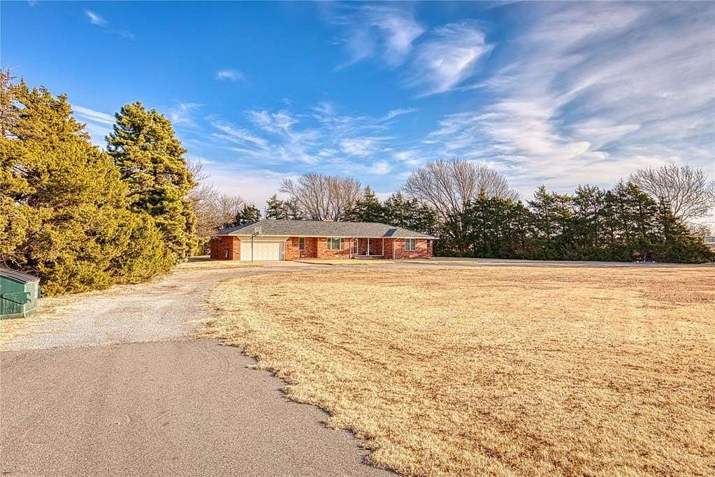 7 Acres of Land with Home for Sale in Seiling, Oklahoma