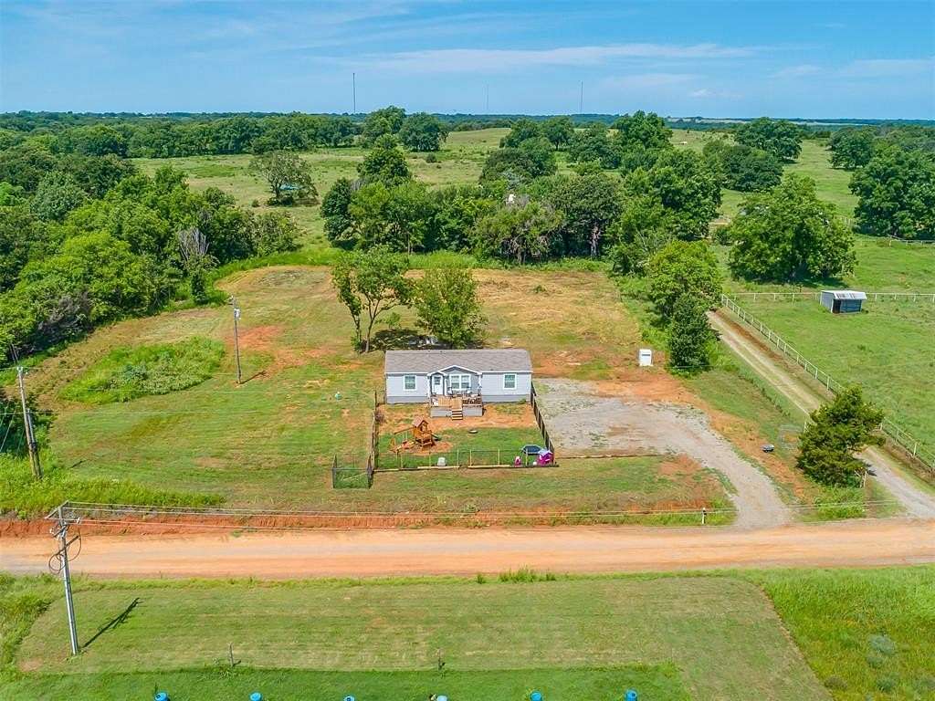 4 Acres of Residential Land with Home for Sale in Chandler, Oklahoma
