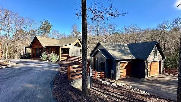 4.82 Acres of Land with Home for Sale in McCaysville, Georgia