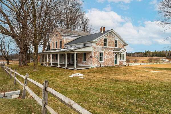 9.89 Acres of Residential Land with Home for Sale in Pawlet, Vermont