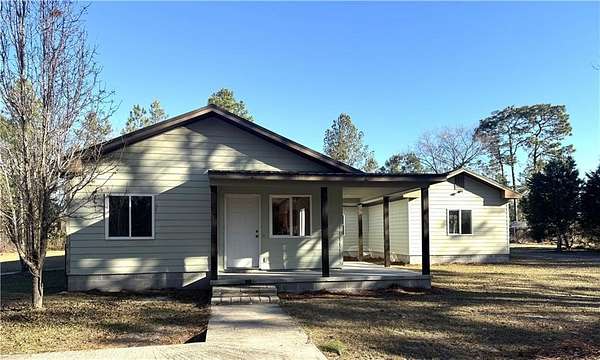 2.68 Acres of Land with Home for Sale in Jesup, Georgia