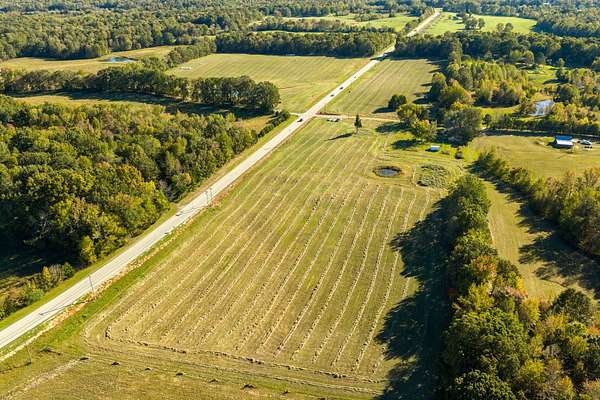8.69 Acres of Land for Sale in Dickson, Tennessee