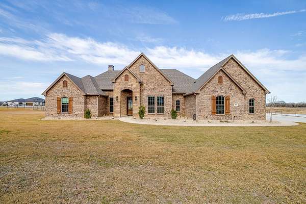 2 Acres of Land with Home for Sale in Weatherford, Texas