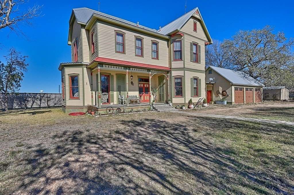 1.23 Acres of Residential Land with Home for Sale in La Grange, Texas