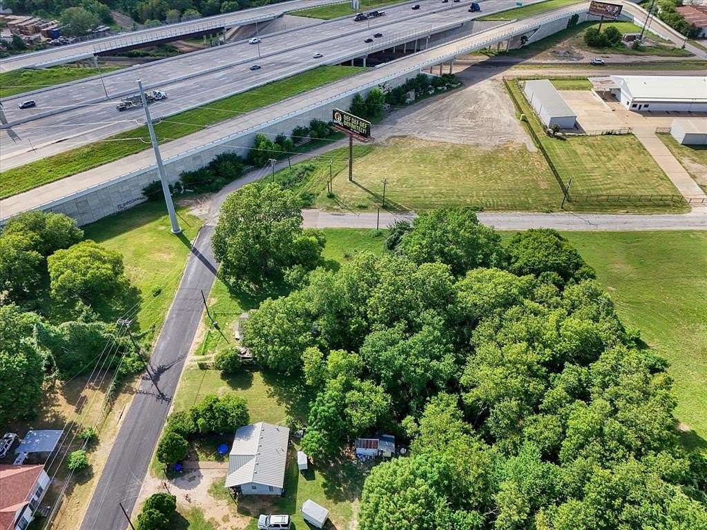 0.18 Acres of Commercial Land for Sale in Waco, Texas