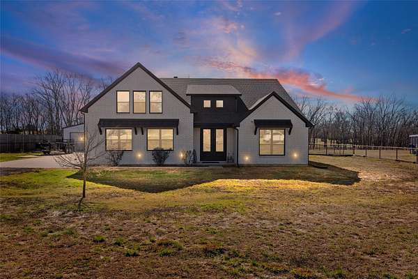 1.5 Acres of Land with Home for Sale in Campbell, Texas
