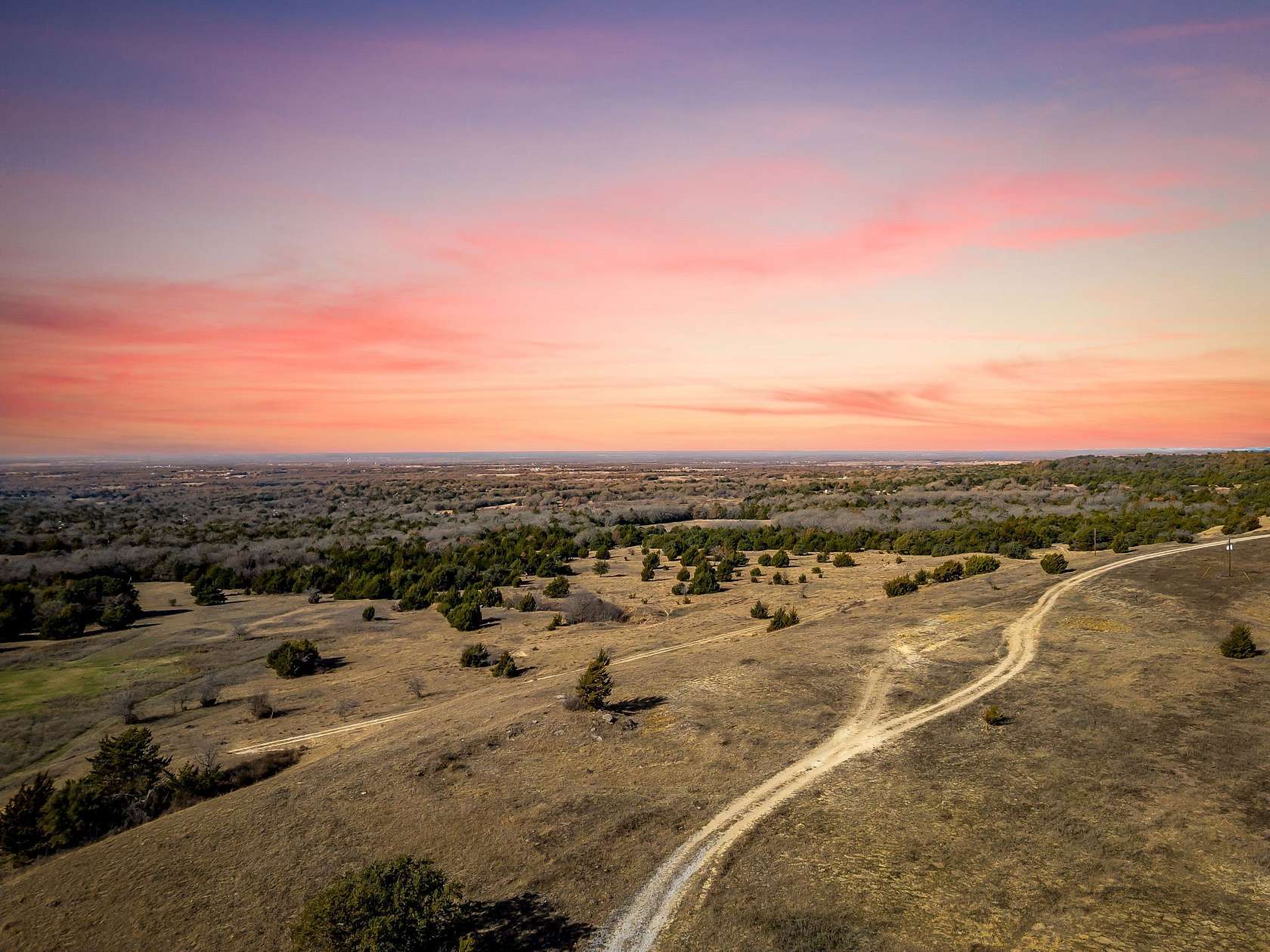 160 Acres of Land for Sale in Alvord, Texas