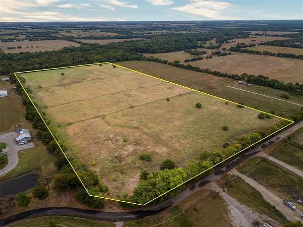 19.1 Acres of Agricultural Land for Sale in Caddo Mills, Texas