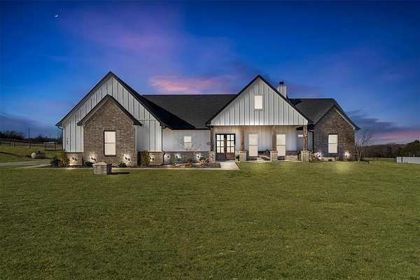 2 Acres of Residential Land with Home for Sale in Decatur, Texas