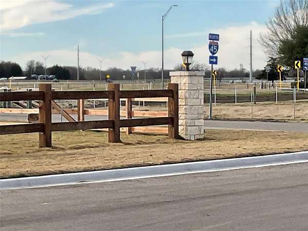 3.12 Acres of Residential Land for Sale in Richland, Texas