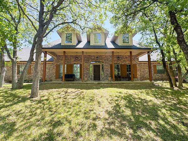 10.1 Acres of Land with Home for Sale in Paradise, Texas