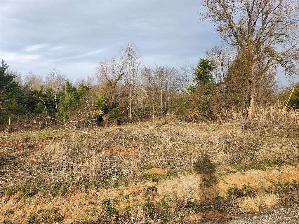 3.25 Acres of Residential Land for Sale in Sulphur Springs, Texas