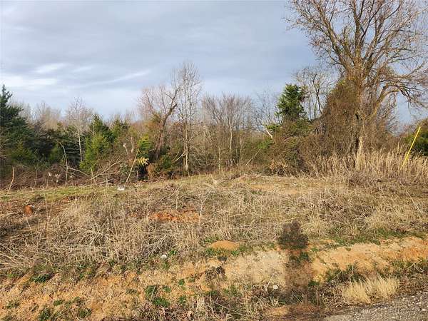 3.25 Acres of Residential Land for Sale in Sulphur Springs, Texas