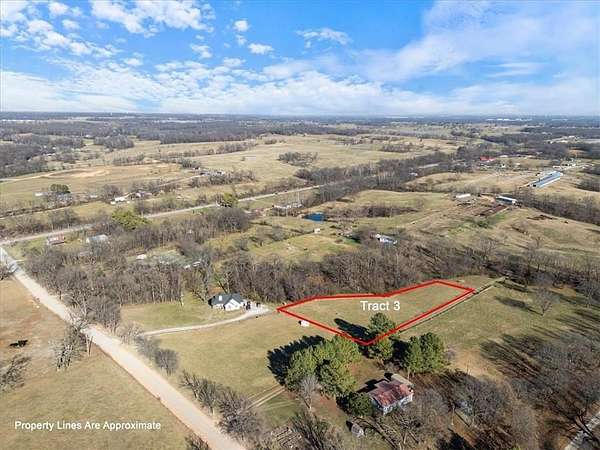 1.25 Acres of Residential Land for Sale in Gentry, Arkansas